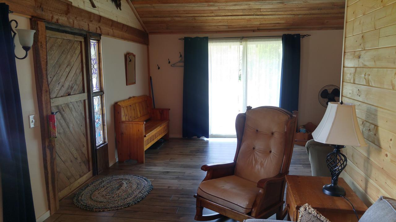 Willa Wolfwood Guest Ranch Clearwater Zewnętrze zdjęcie